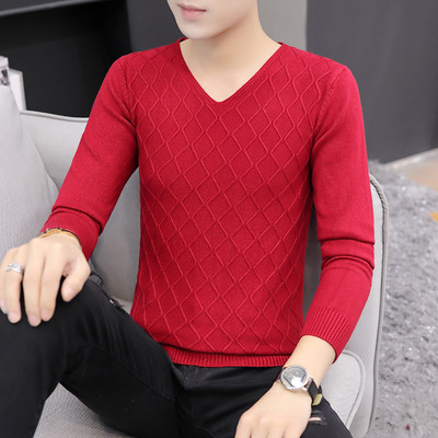 Tanak jesenski pulover za muškarce sa špic izrezom