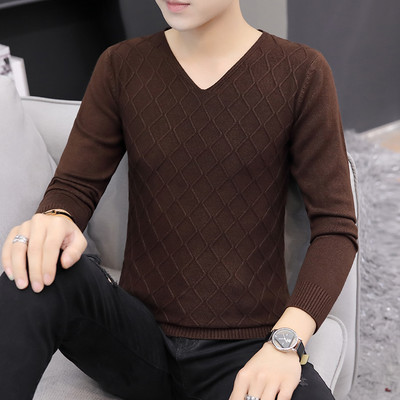 Tanak jesenski pulover za muškarce sa špic izrezom