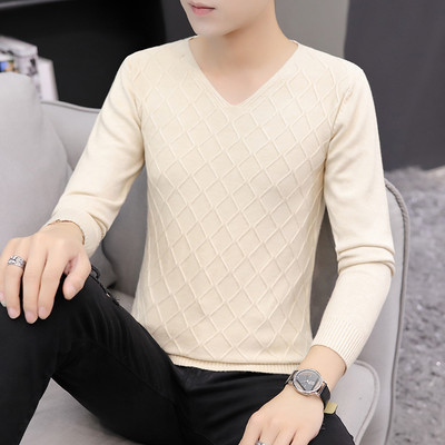 Tanak jesenski pulover za muškarce sa špic izrezom