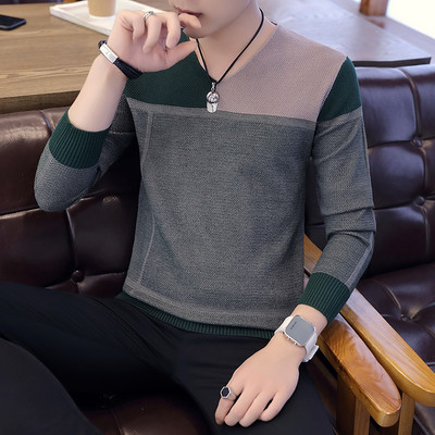 Tanak jesenski pulover za muškarce sa špic izrezom