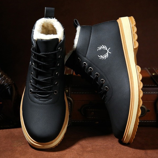 Eko bőrből készült férfi téli csizma meleg béléssel