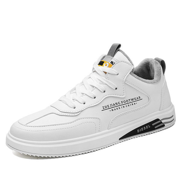 Öko bőrből készült, puha bélésű férfi cipő új modellje - két modell