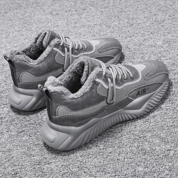 Új tornacipő modell meleg béléssel