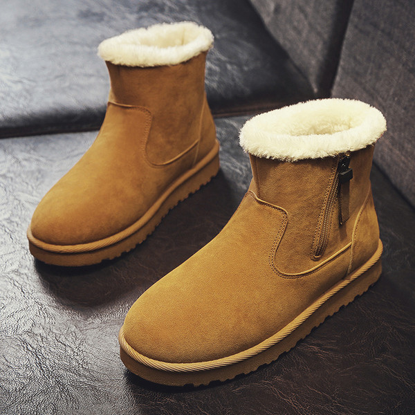 Férfi téli csizma puha béléssel és lapos talppal