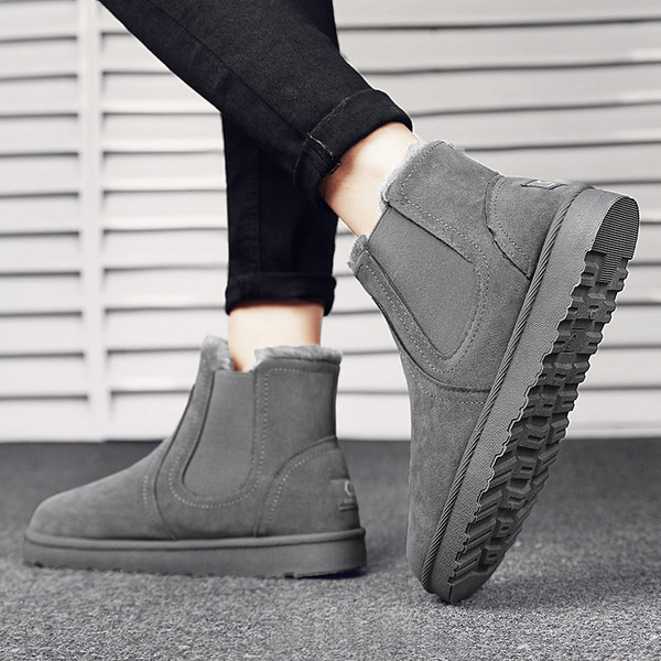 Téli alkalmi csizma meleg béléssel és lapos talppal