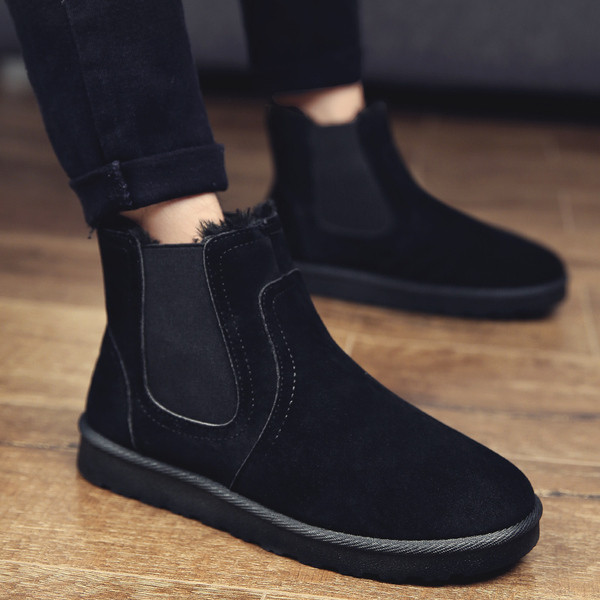 Téli alkalmi csizma meleg béléssel és lapos talppal