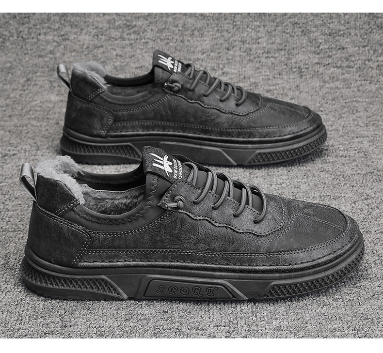 Lapos talpú, puha béléssel és fűzővel ellátott téli férficipő