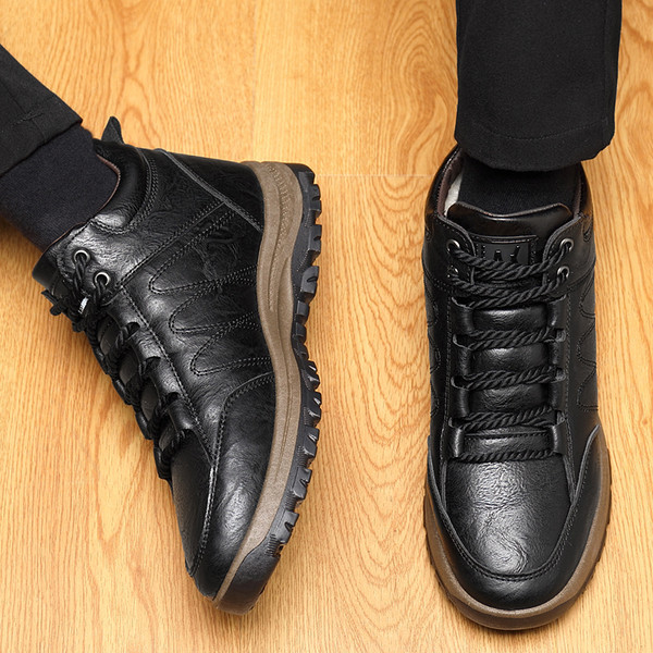 Vīriešu moderni ziemas apavi no eko ādas ar siltu oderi