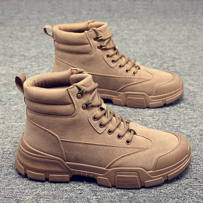 Férfi téli cipő durva talppal és fűzővel