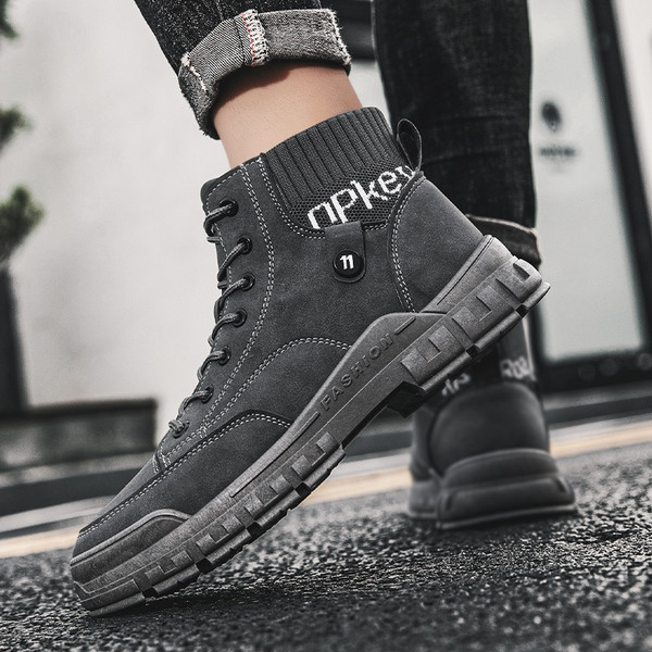 Νέο μοντέλο  χειμερινά ανδρικά παπούτσια με κορδόνια και επίπεδη σόλα