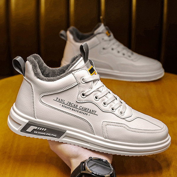 Férfi tornacipő béléssel és fűzővel