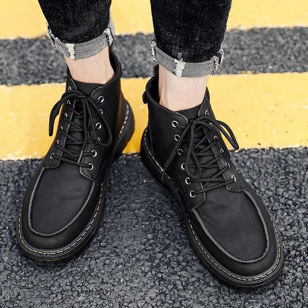 Eko bőrből készült férfi téli csizma lapos talppal és fűzővel