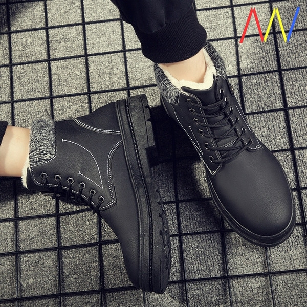 Férfi téli csizma meleg béléssel és fűzővel