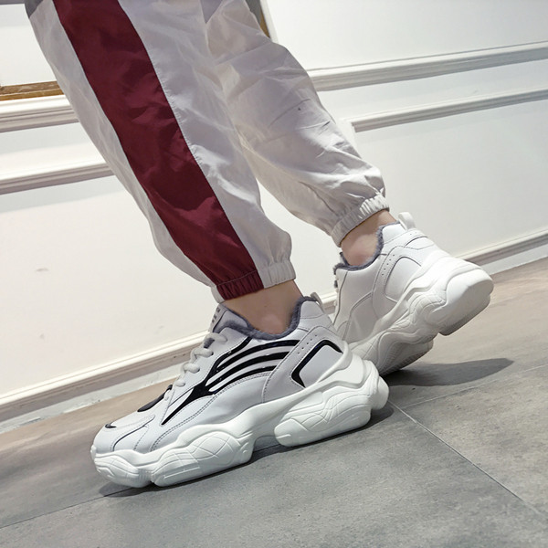 Ανδρικά αθλητικά παπούτσια με ζεστή επένδυση