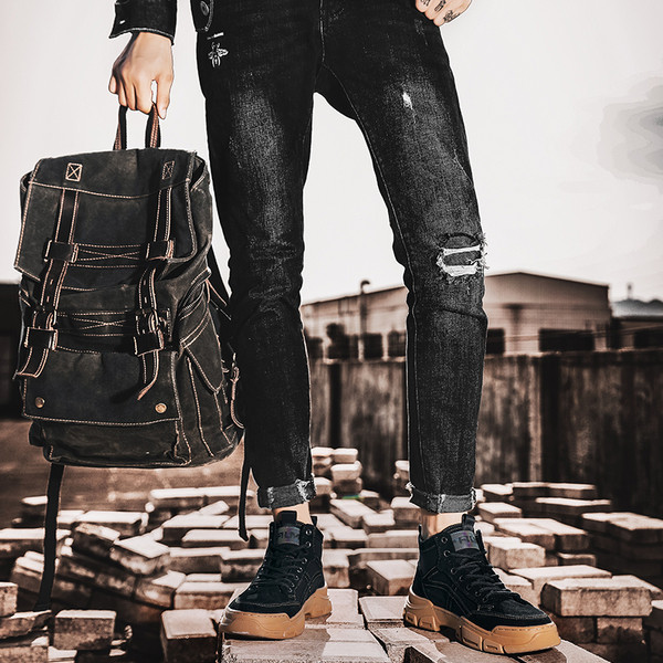 Durva talpú férfi csizma - textilből