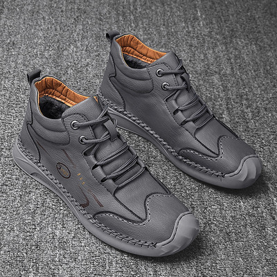 Lapos talpú férfi bőrcsizma