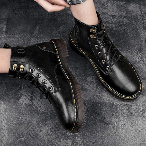 Öko bőrből készült férfi téli csizma fekete színben