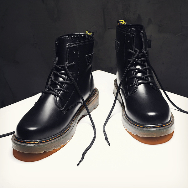 Férfi fűzős bőrcsizma - fekete színben