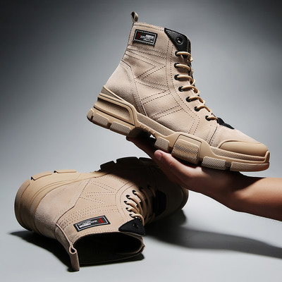 Lapos talpú és fűzős férfi csizma