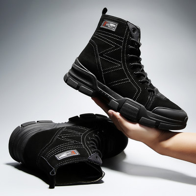 Lapos talpú és fűzős férfi csizma