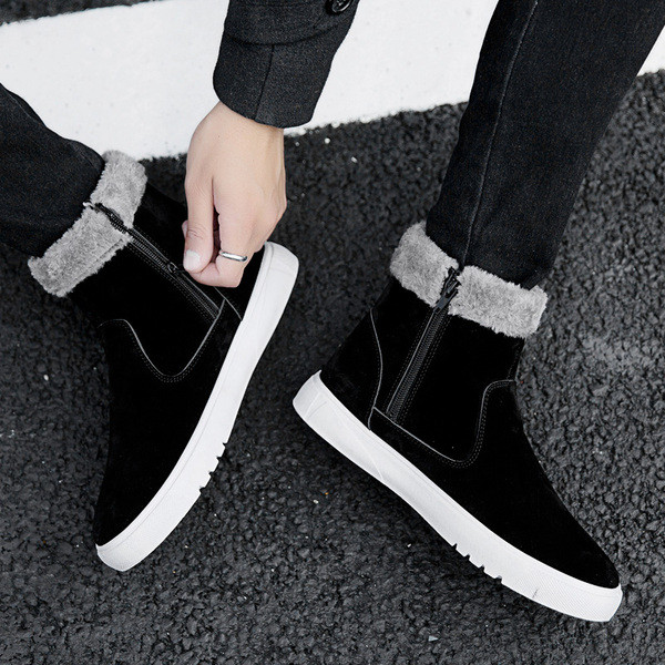 Öko velúrból készült téli férfi csizma új modellje, cipzárral