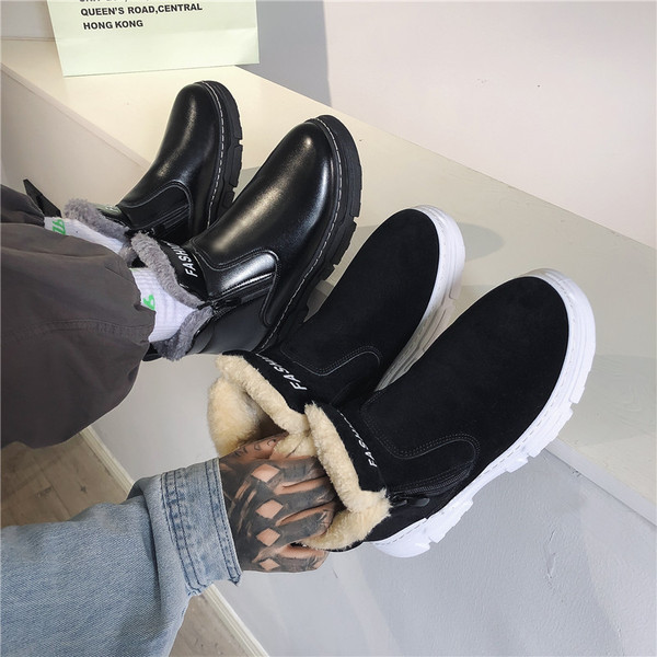 Téli férfi csizma felirattal és puha béléssel