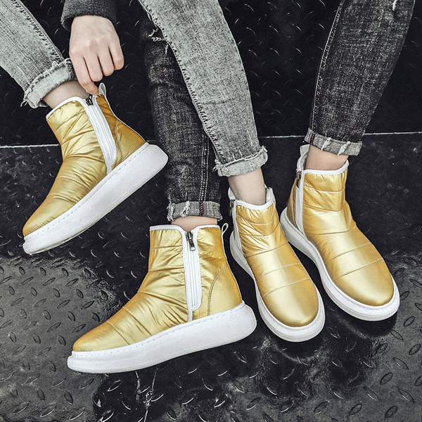 Vízálló férfi csizma meleg béléssel és cipzárral