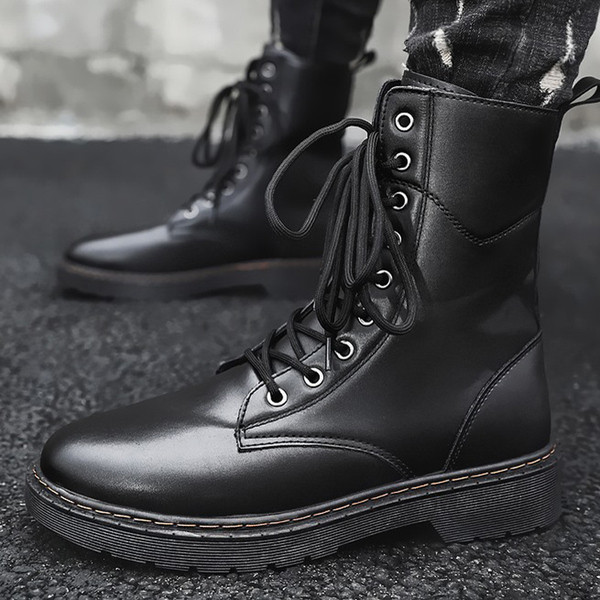 Fekete fűzős férfi műbőr csizma új modellje