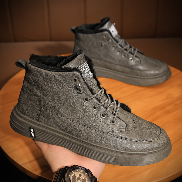 Alkalmi férfi cipő lapos talppal és meleg béléssel