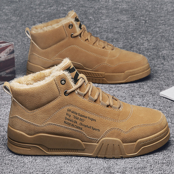 Férfi téli csizma lapos talppal és meleg béléssel