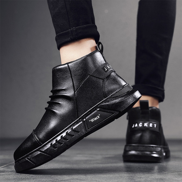 Sügis-talvised saapad voodri ja lukuga