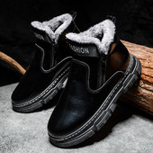 Téli csizma csúszásmentes talppal és meleg béléssel