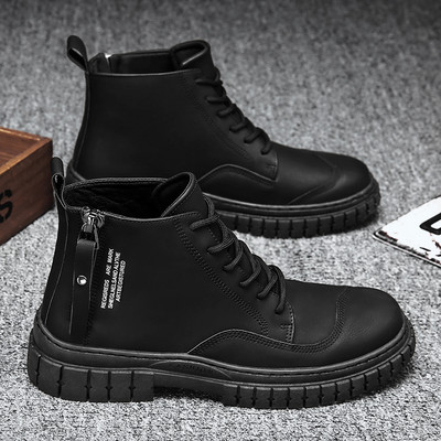 Ανδρικές χειμερινές μπότες από οικολογικό δέρμα με κορδόνια και επιγραφές