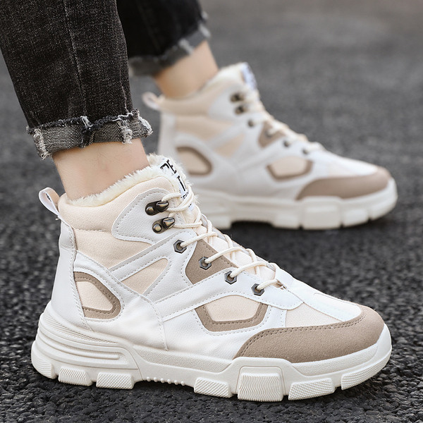 Moodsad meeste saapad sooja voodri ja paeltega valge ja musta värviga