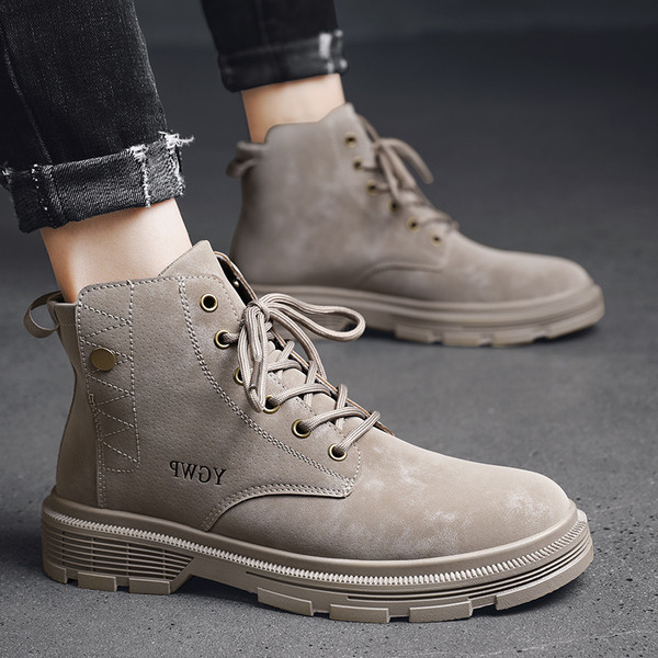 Meeste ökonahast paeltega saapad