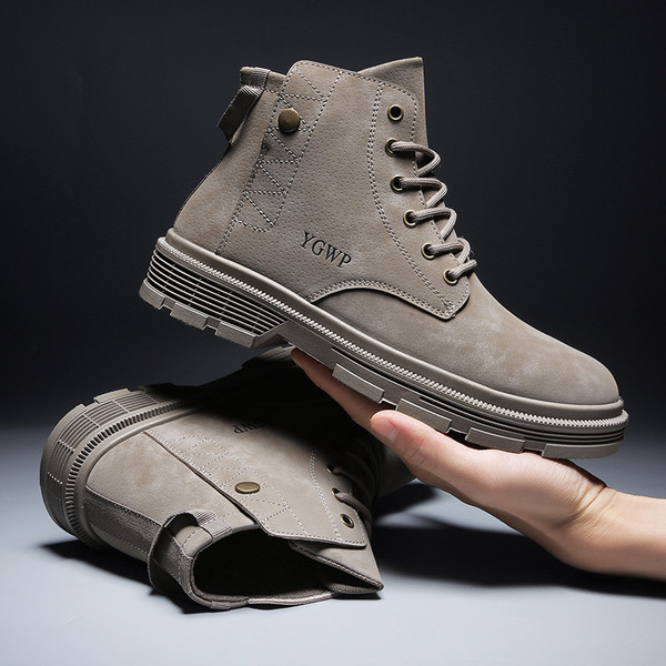 Meeste ökonahast paeltega saapad