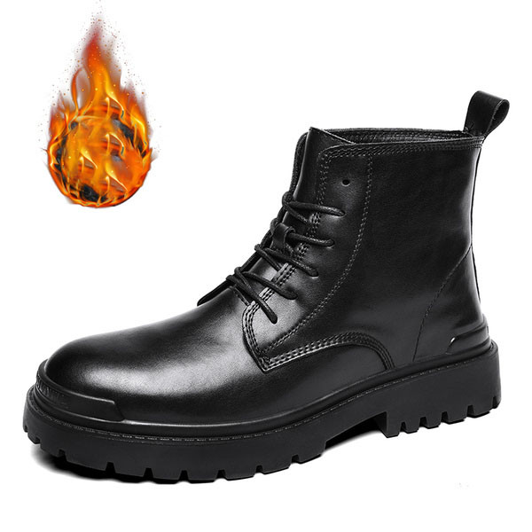 Meeste musta värvi paeltega nahast saapad