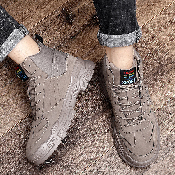 Velúr csizma durva talppal férfiaknak