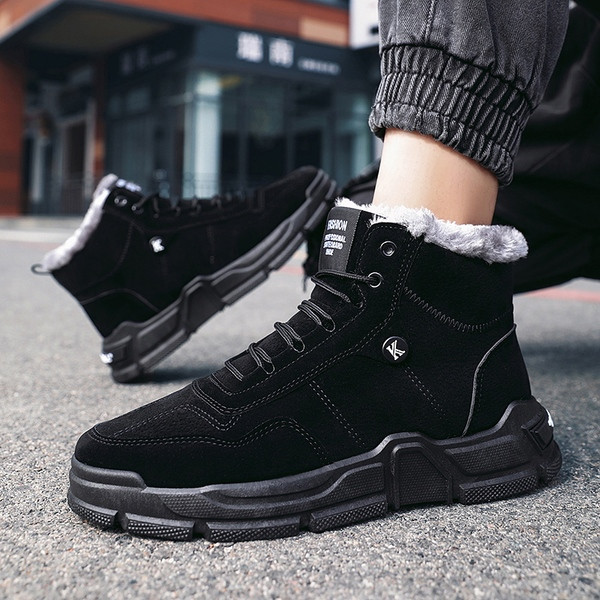 Öko-nahast moodsad voodriga meeste saapad