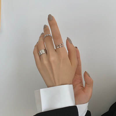 Σετ τριών γυναικείων δαχτυλιδιών
