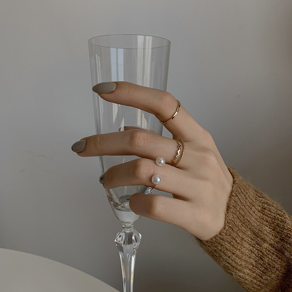 Σετ γυναικείων δαχτυλιδιών με διακοσμητικές πέρλες