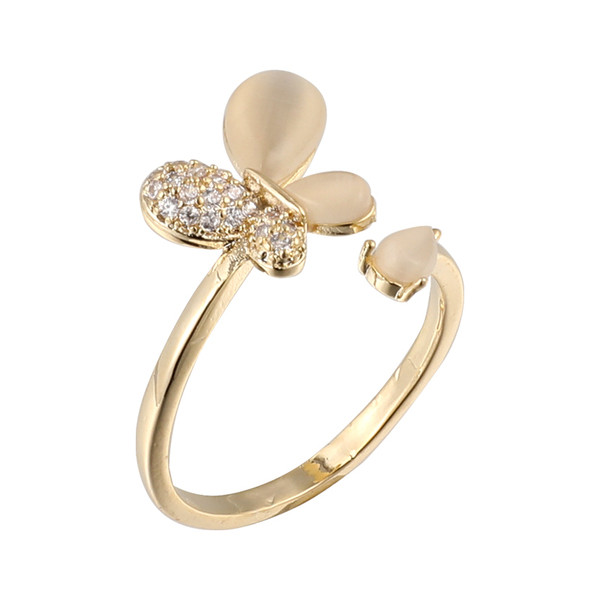 Γυναικείο μοντέρνο  δαχτυλίδι με διακοσμητικές πέτρες