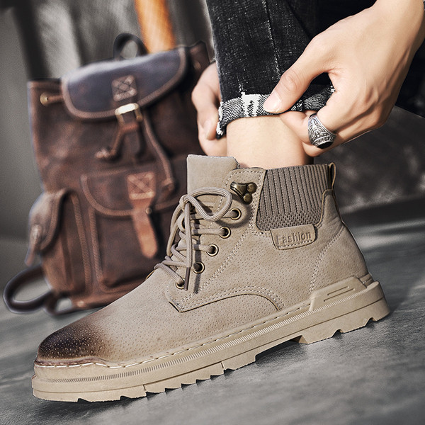 Modern, fűzős férfi cipő télire
