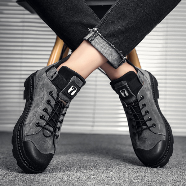 Muške zimske čizme sa vezicama i zakrpom