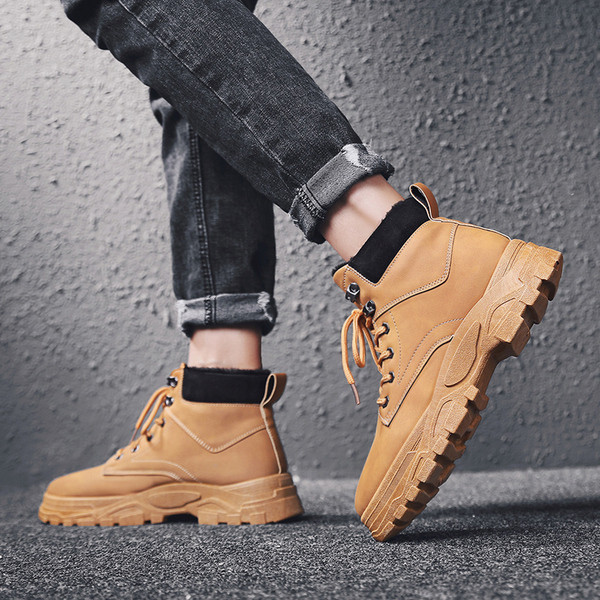 Kareda talla ja paeltega vabaaja talvejalatsid