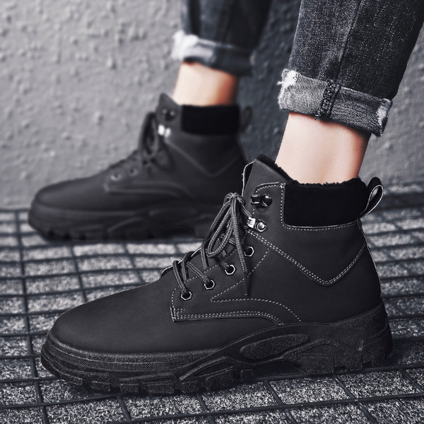 Kareda talla ja paeltega vabaaja talvejalatsid