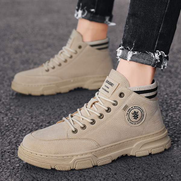 Öko-seemisnahast vabaajapaeltega meeste saapad