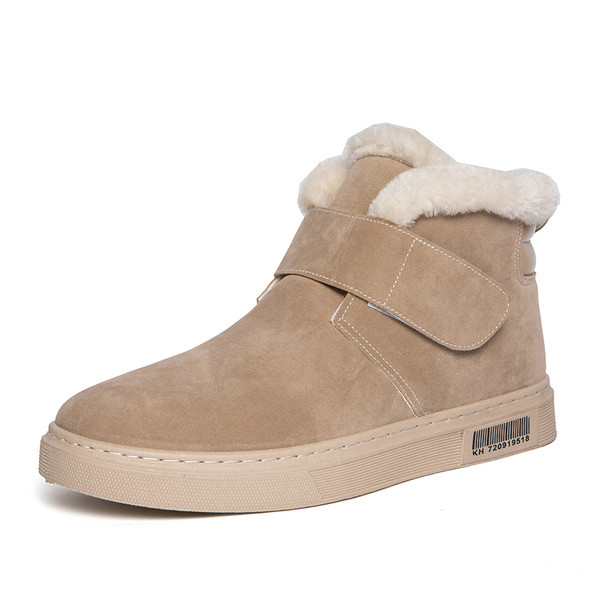 Új téli férfi cipőmodell puha béléssel és foltokkal