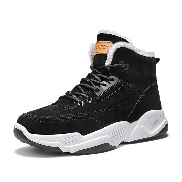 Modern férfi téli csizma meleg béléssel és fűzővel