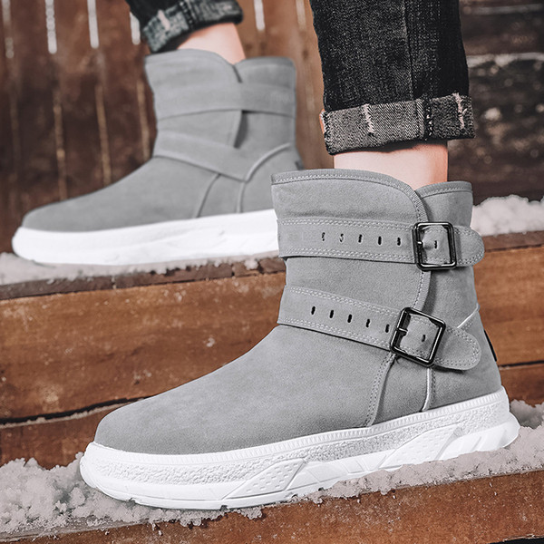 Új, csatos férfi vízálló csizma modell